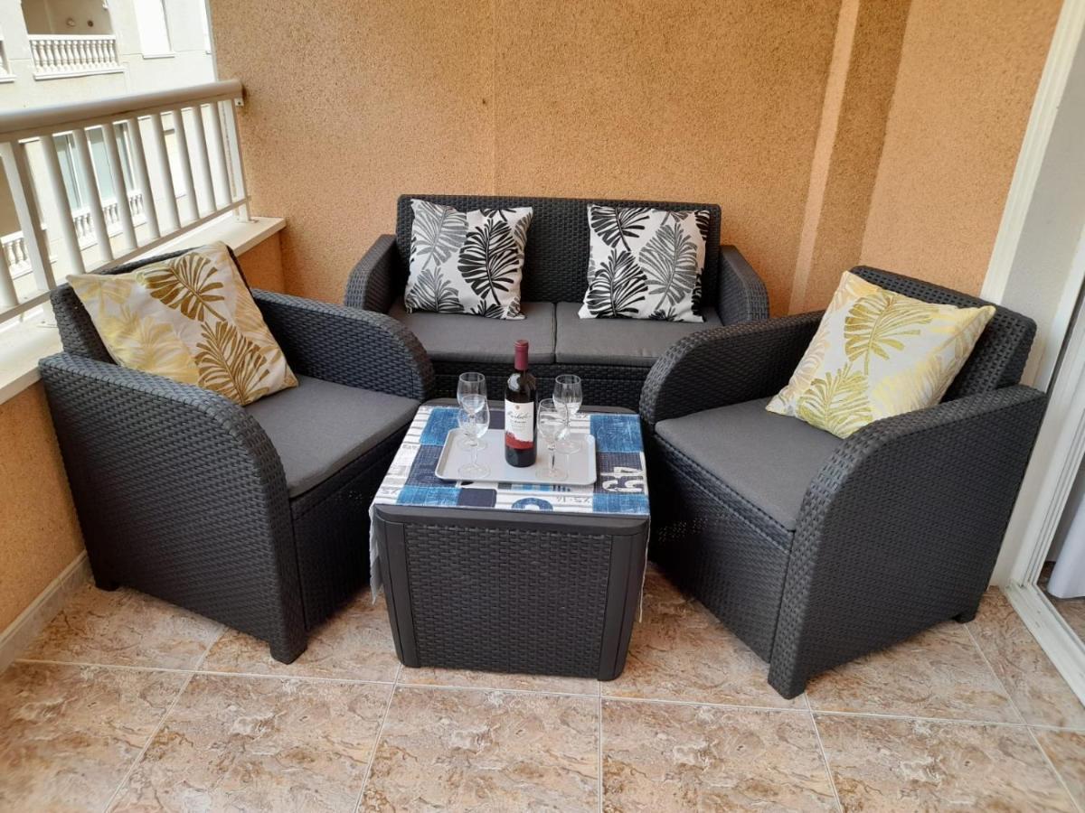 Luxury 2 Bedrooms Apartment With A Garage Torrevieja Luaran gambar