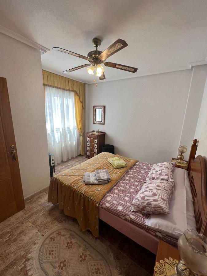 Luxury 2 Bedrooms Apartment With A Garage Torrevieja Luaran gambar